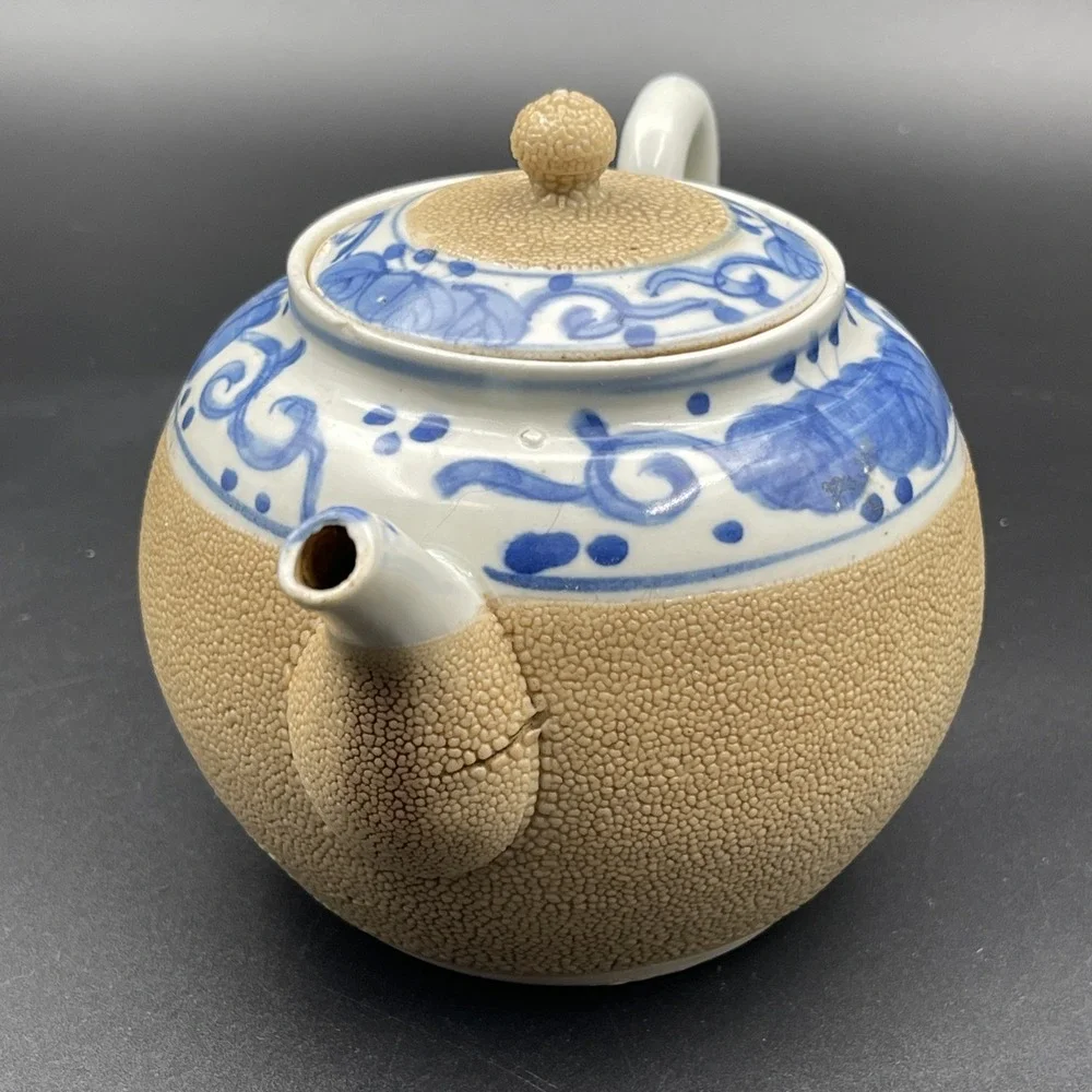 The Unbranded Brand ceramic teapot